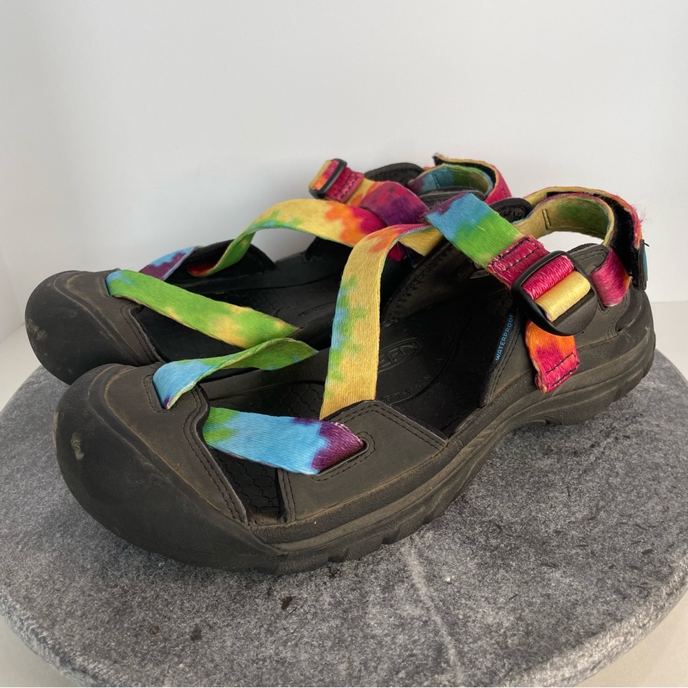 Keen Rainbow Tie-Dye Strap Black Sandals